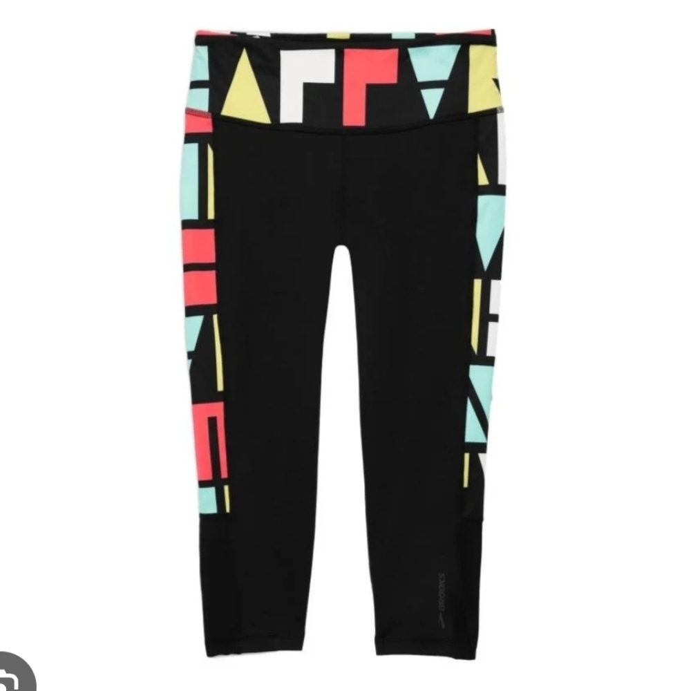 Brooks Women Capri Colorful Black Leeggings Size L